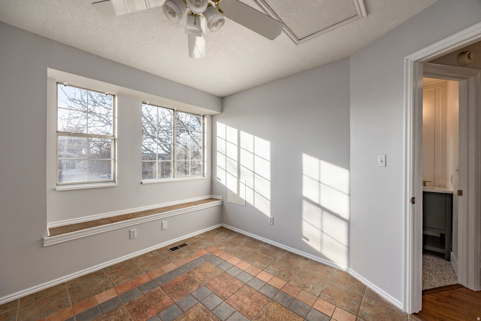 STAR CREST - Residential