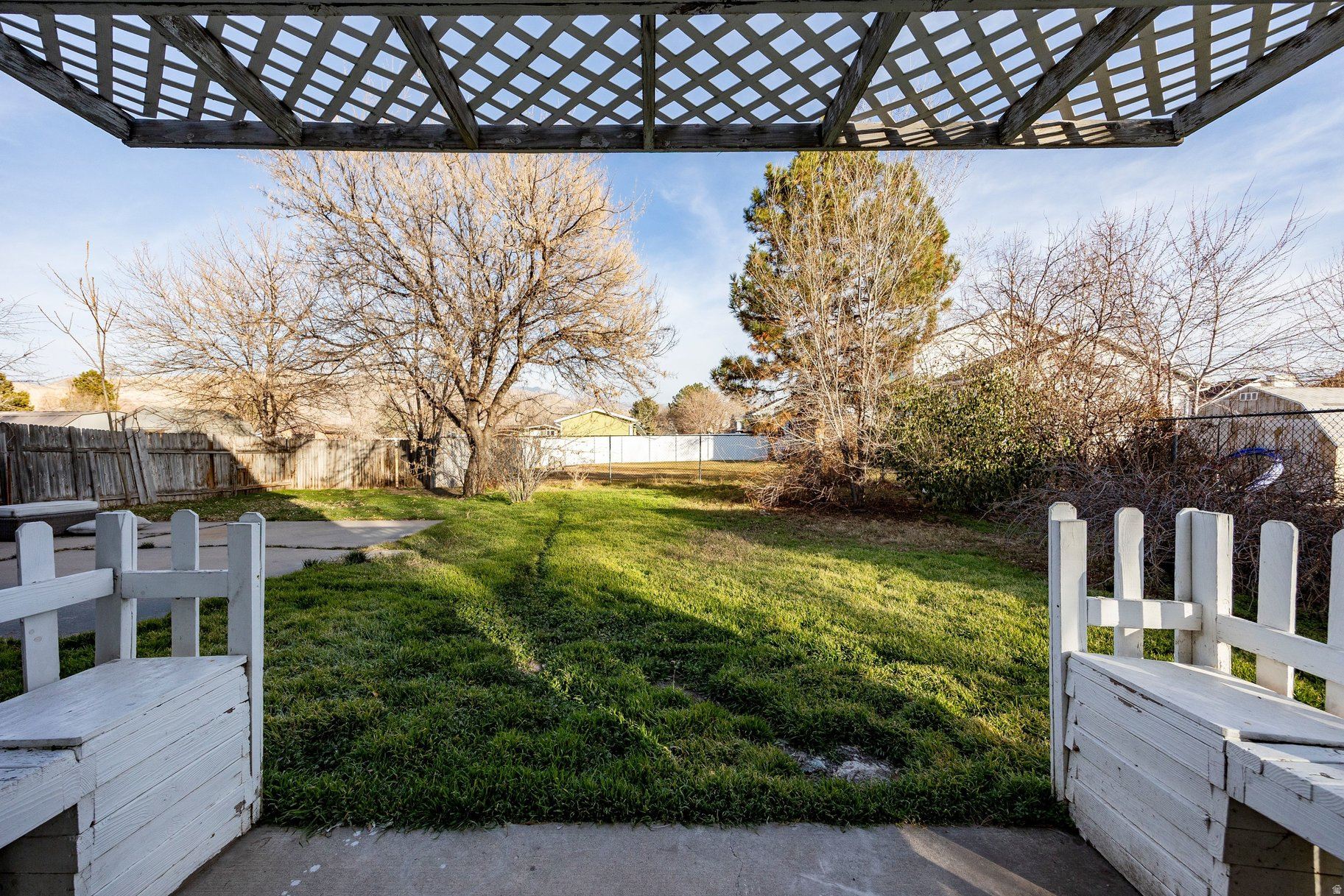 STAR CREST - Residential