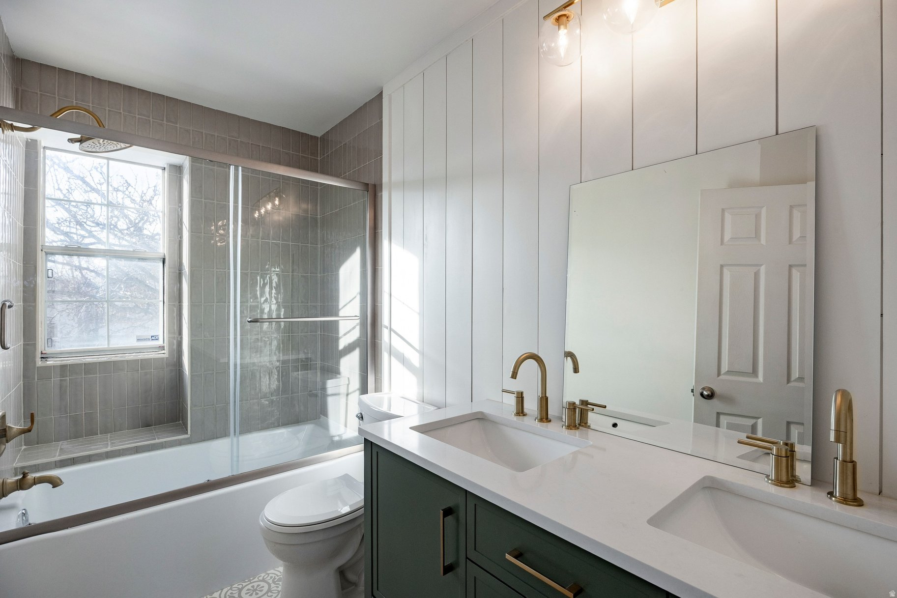 STAR CREST - Residential