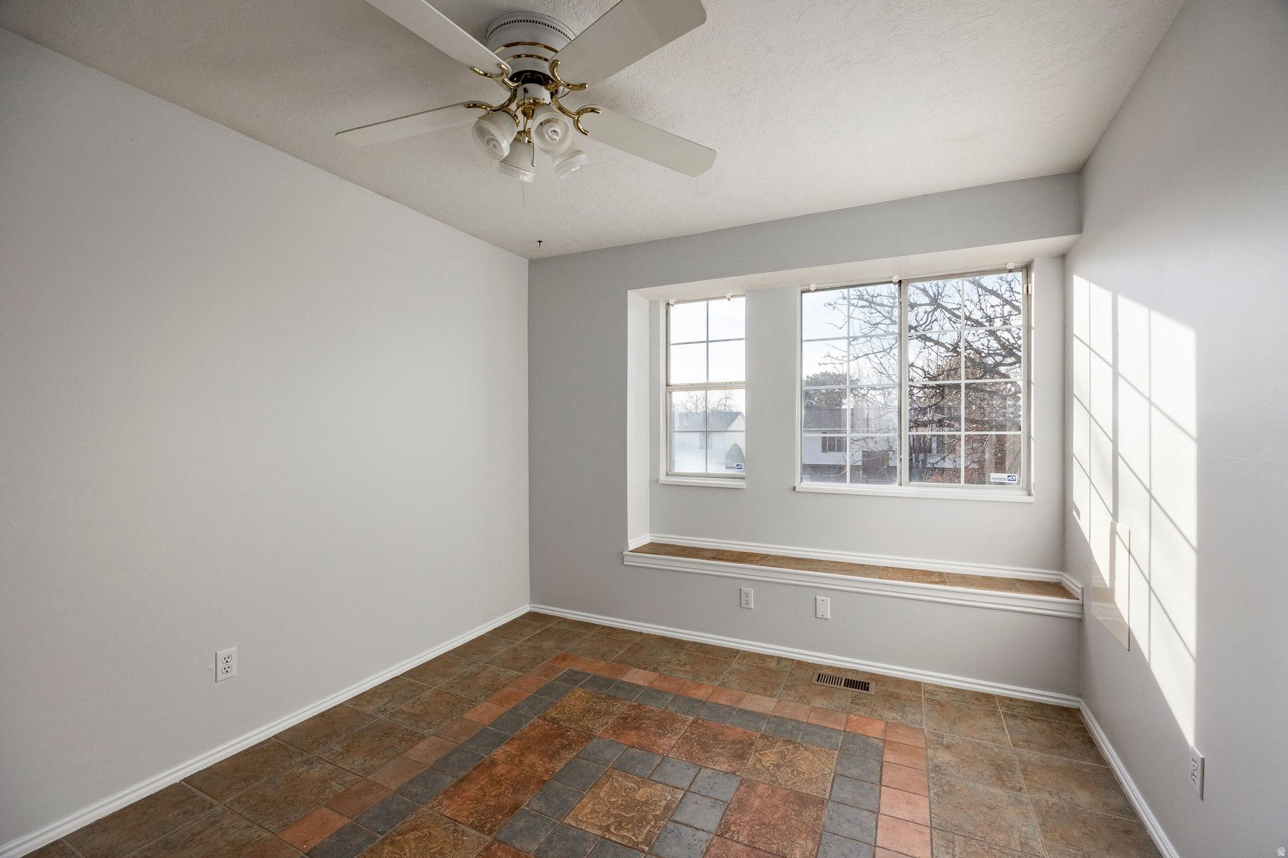 STAR CREST - Residential