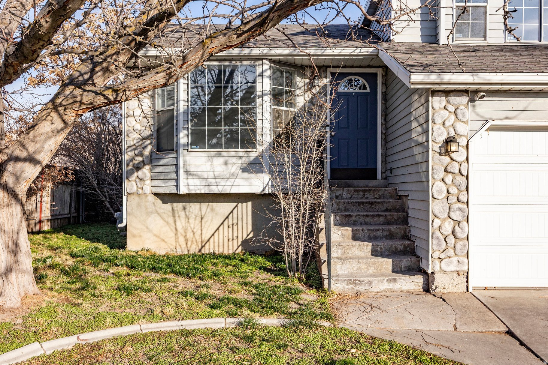 STAR CREST - Residential