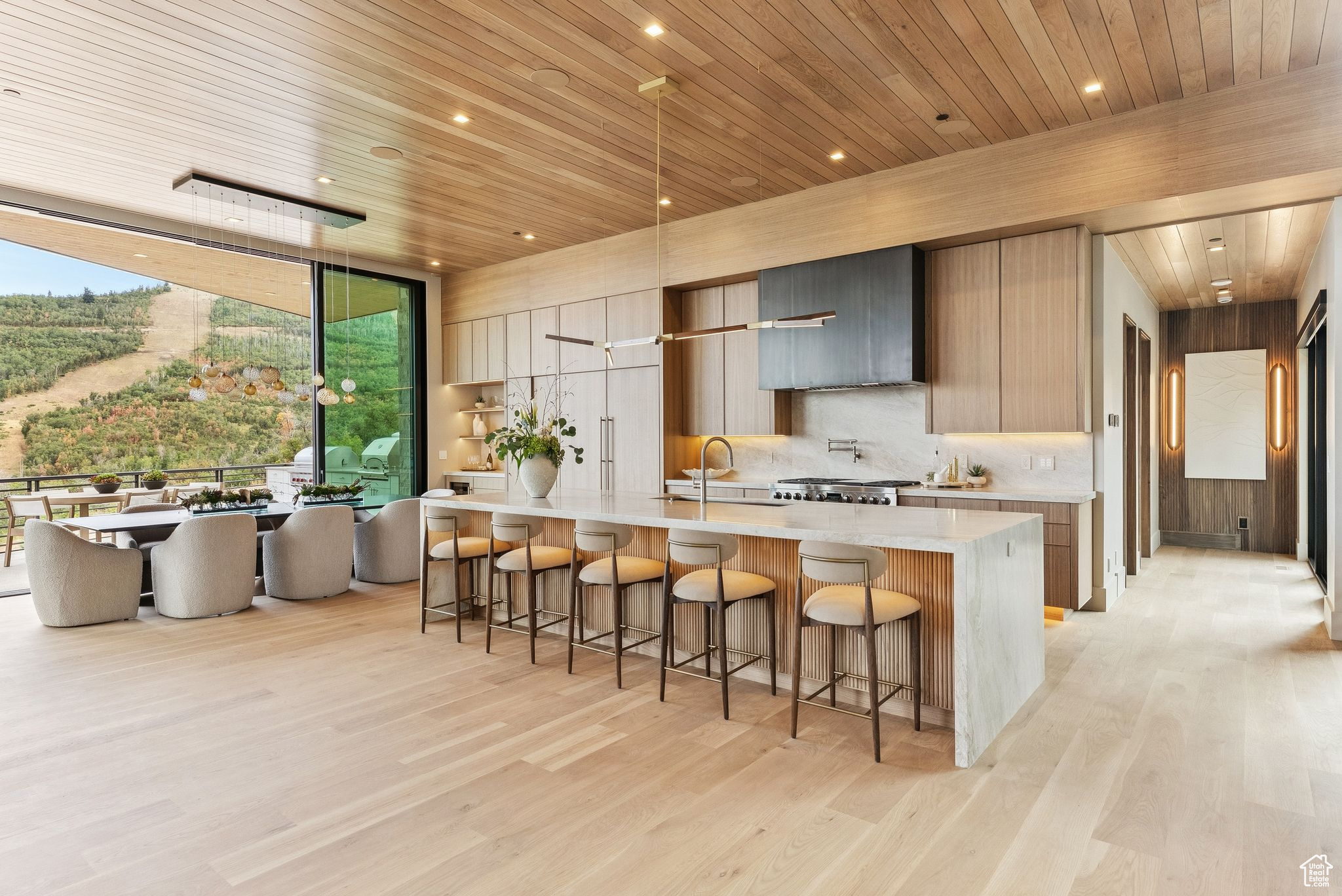 Heber City, Utah 84032, United States, 7 Bedrooms Bedrooms, ,8 BathroomsBathrooms,Residential,Active,4845