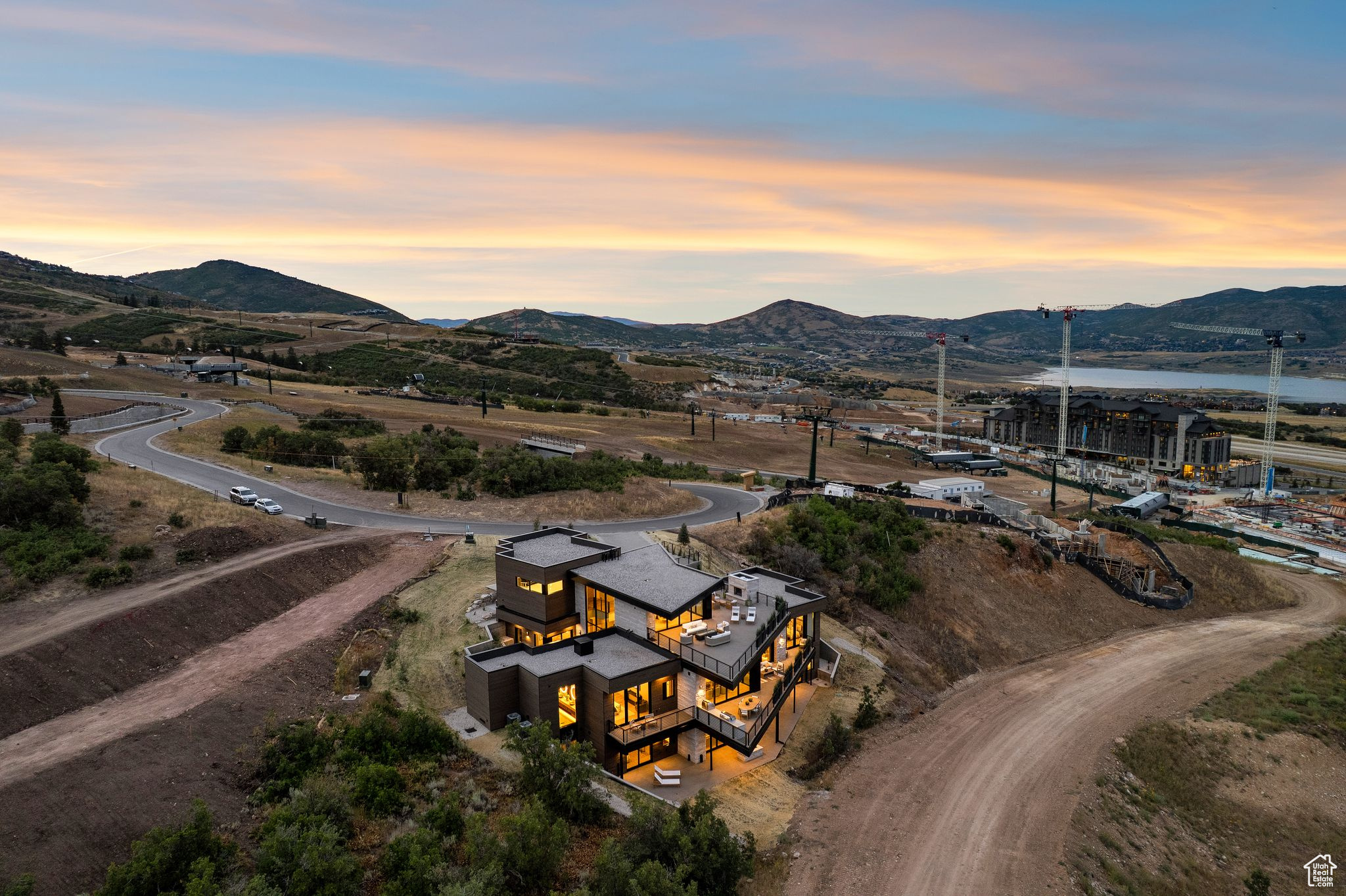 Heber City, Utah 84032, United States, 7 Bedrooms Bedrooms, ,8 BathroomsBathrooms,Residential,Active,4845