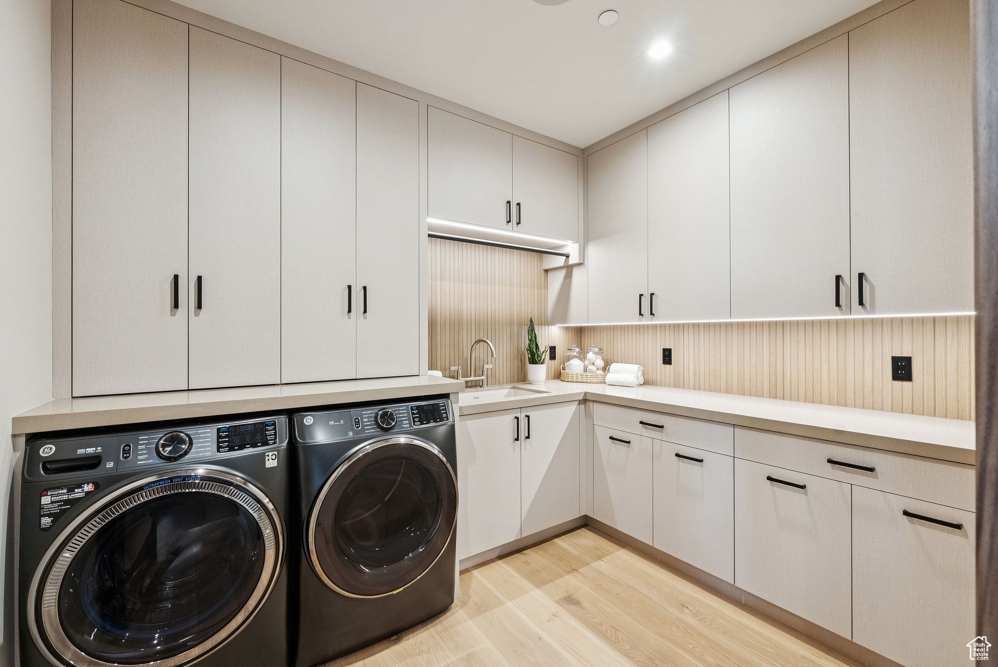 Heber City, Utah 84032, United States, 7 Bedrooms Bedrooms, ,8 BathroomsBathrooms,Residential,Active,4845