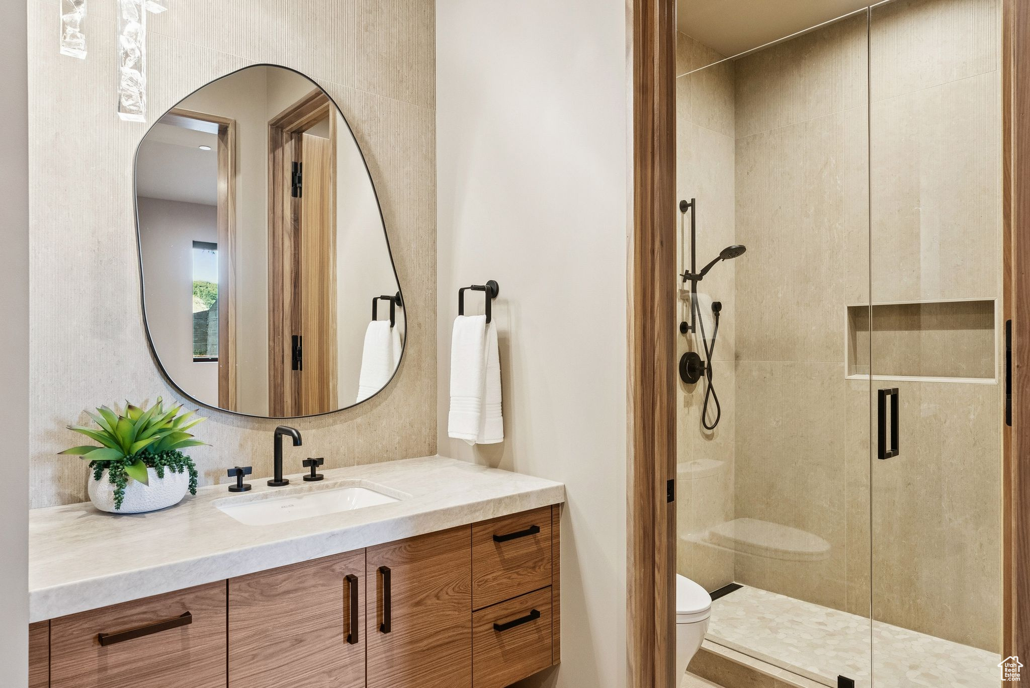 Heber City, Utah 84032, United States, 7 Bedrooms Bedrooms, ,8 BathroomsBathrooms,Residential,Active,4845