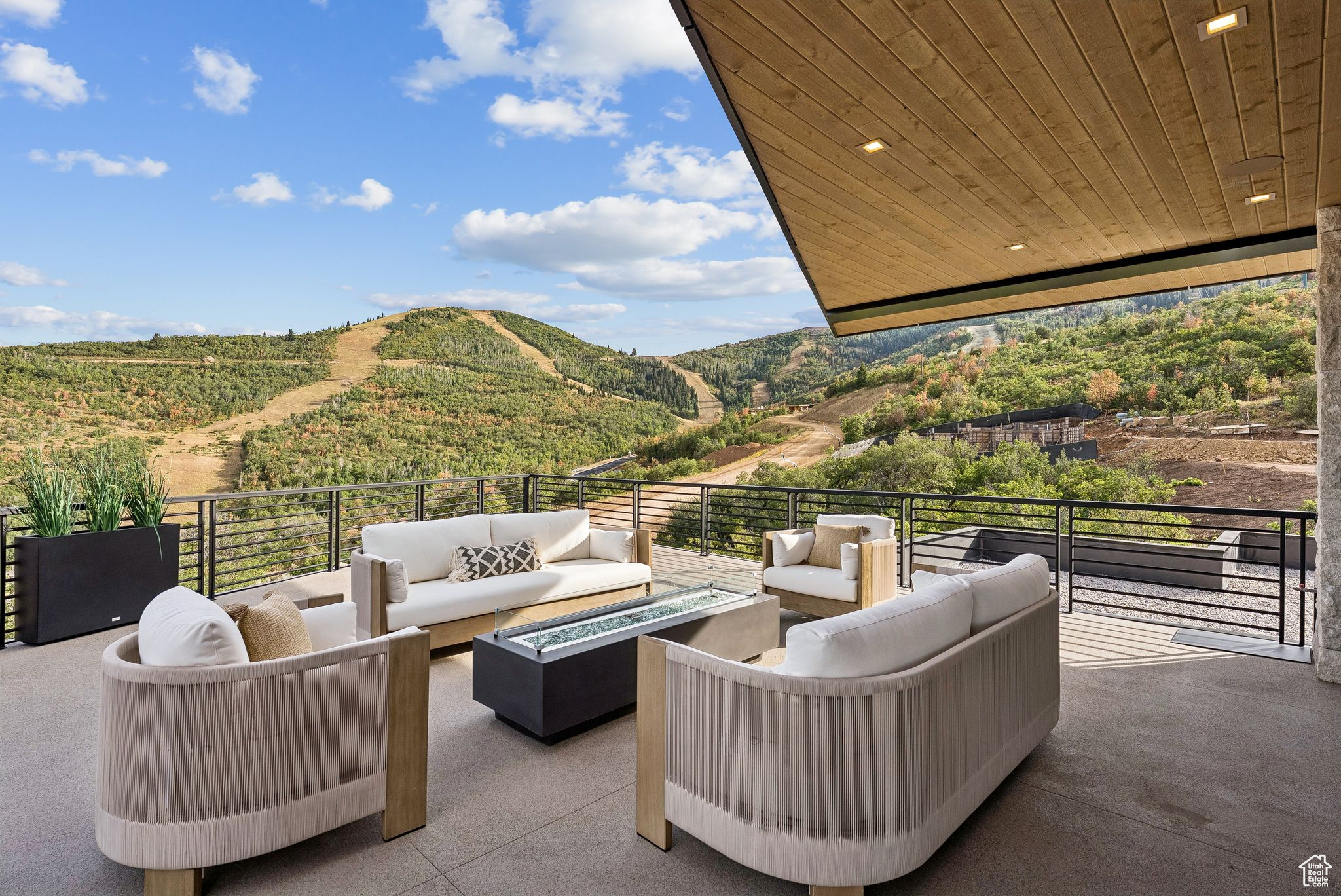 Heber City, Utah 84032, United States, 7 Bedrooms Bedrooms, ,8 BathroomsBathrooms,Residential,Active,4845