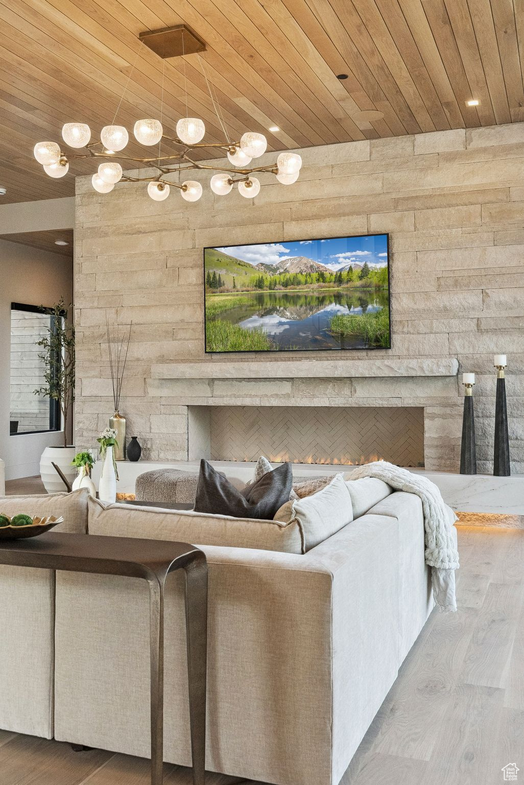 Heber City, Utah 84032, United States, 7 Bedrooms Bedrooms, ,8 BathroomsBathrooms,Residential,Active,4845