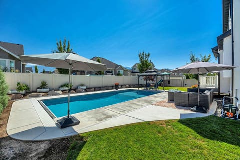 Tiny photo for 623 S ALBERTA SPRUCE DR, Layton, UT 84041 (MLS # 2178166)