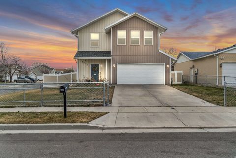 Photo of 4021 W 6480 S, Salt Lake City, UT 84129 (MLS # 2133455)