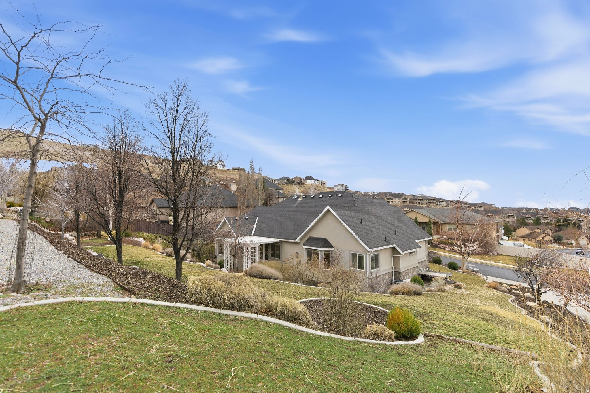 EAGLEPOINTE ESTATES - Residential