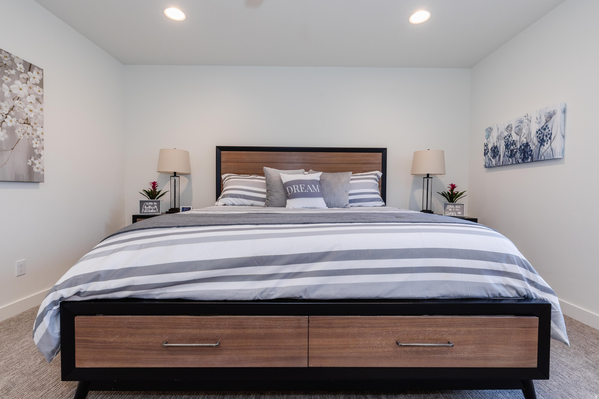 PARADISE PARKWAY - Residential