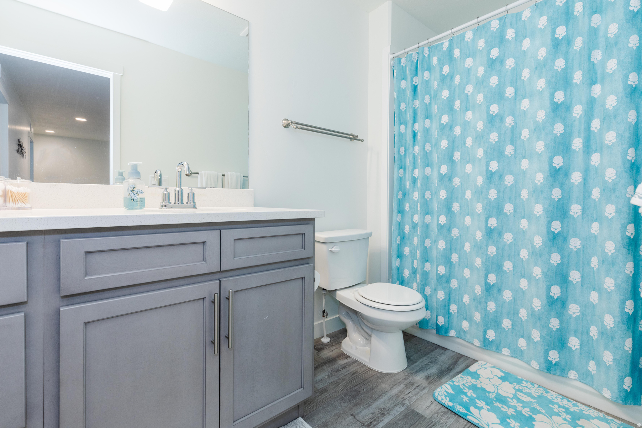 PARADISE PARKWAY - Residential