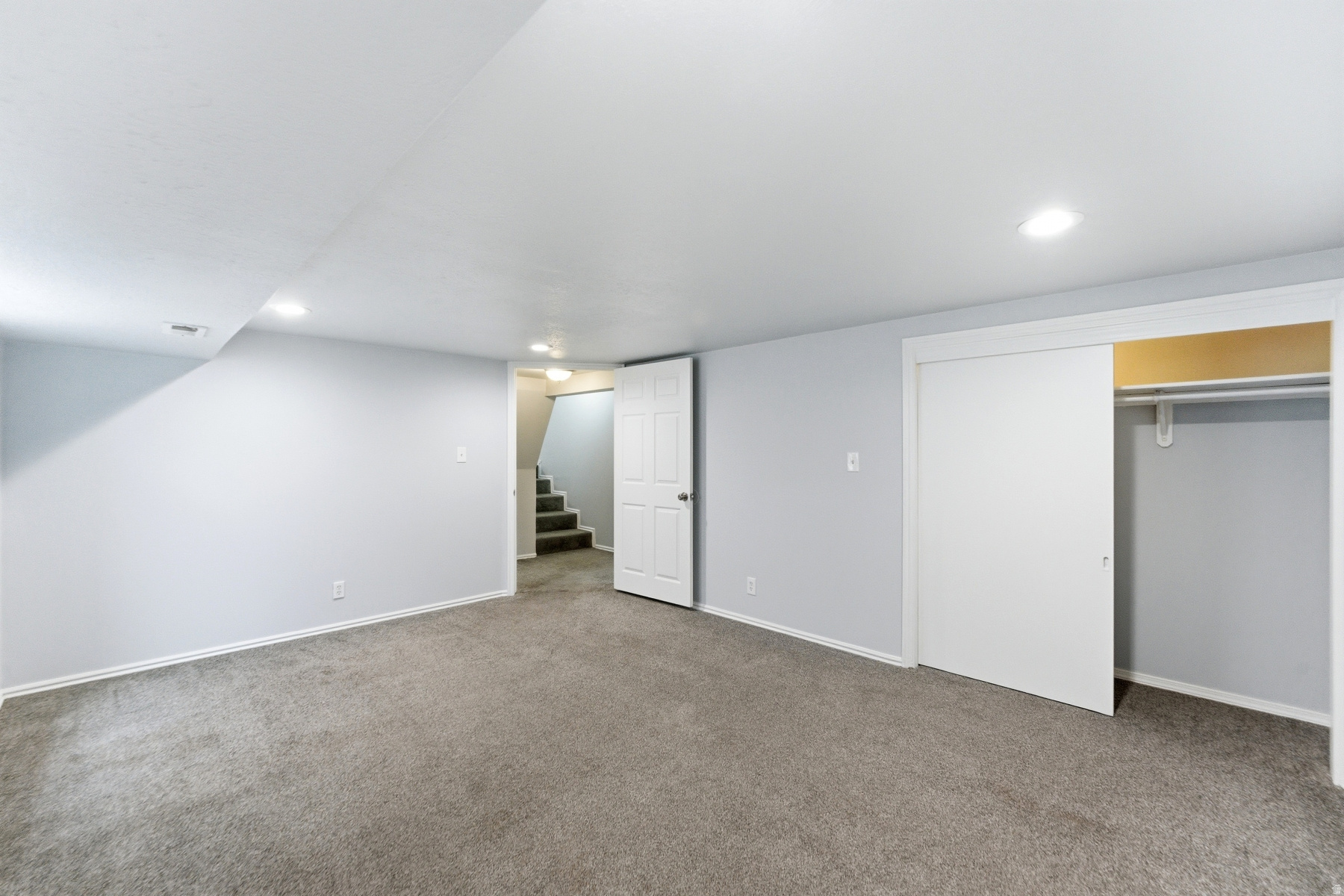 COLONY WEST - Residential