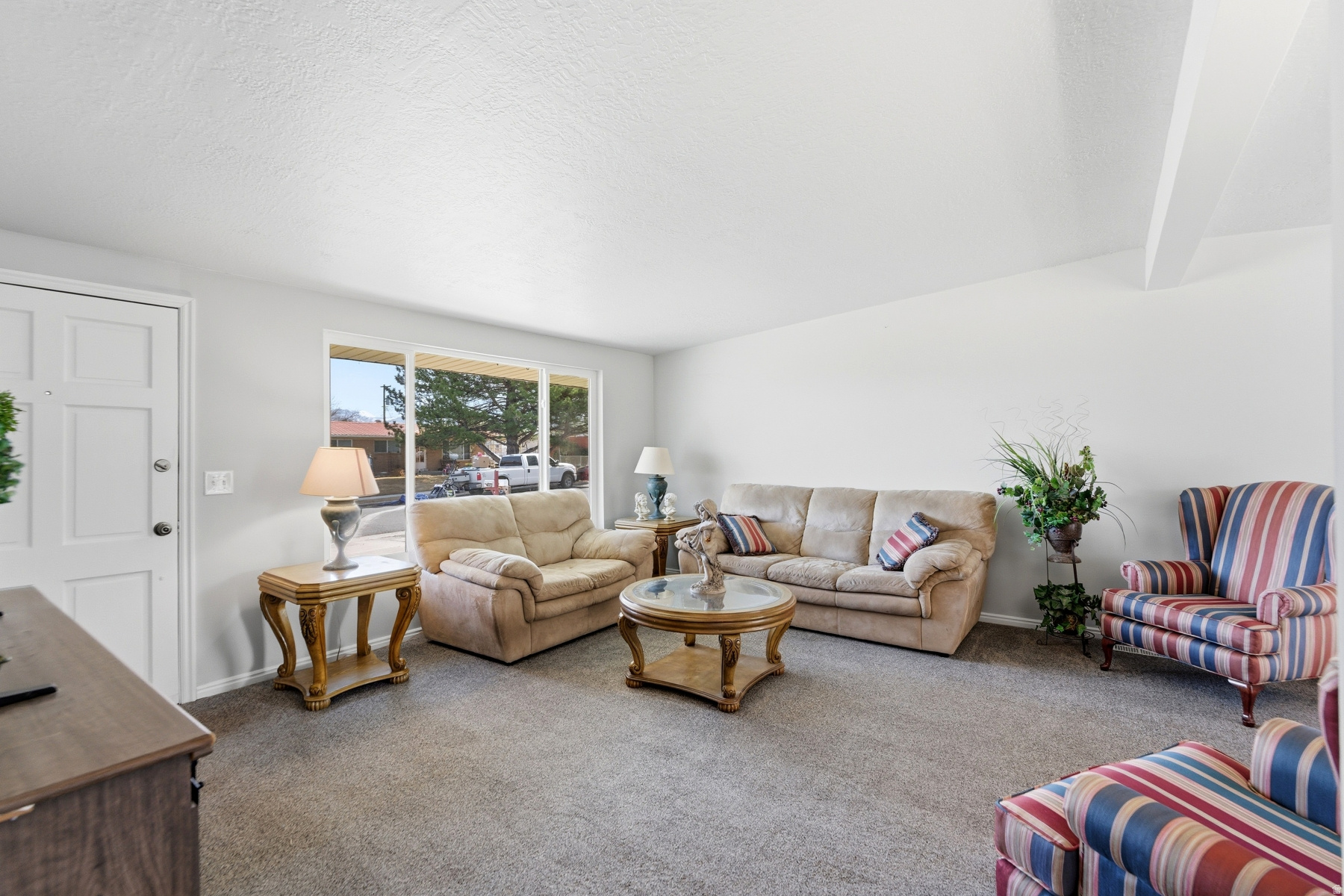 COLONY WEST - Residential