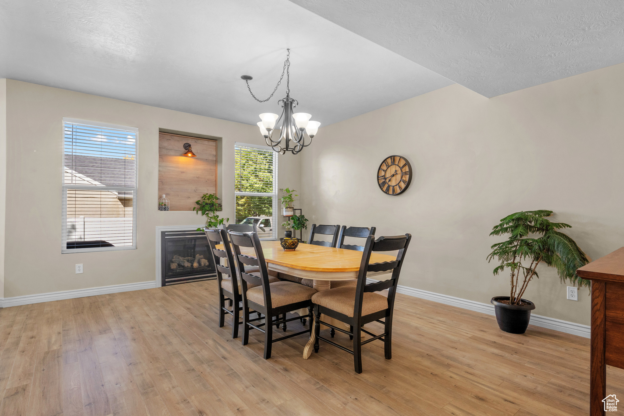 DEVON GLEN - Residential