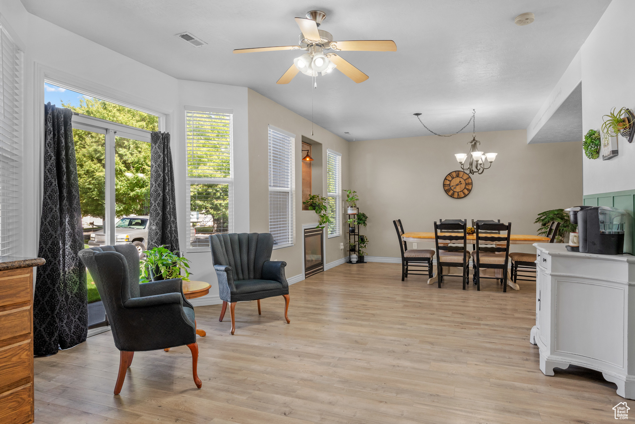 DEVON GLEN - Residential