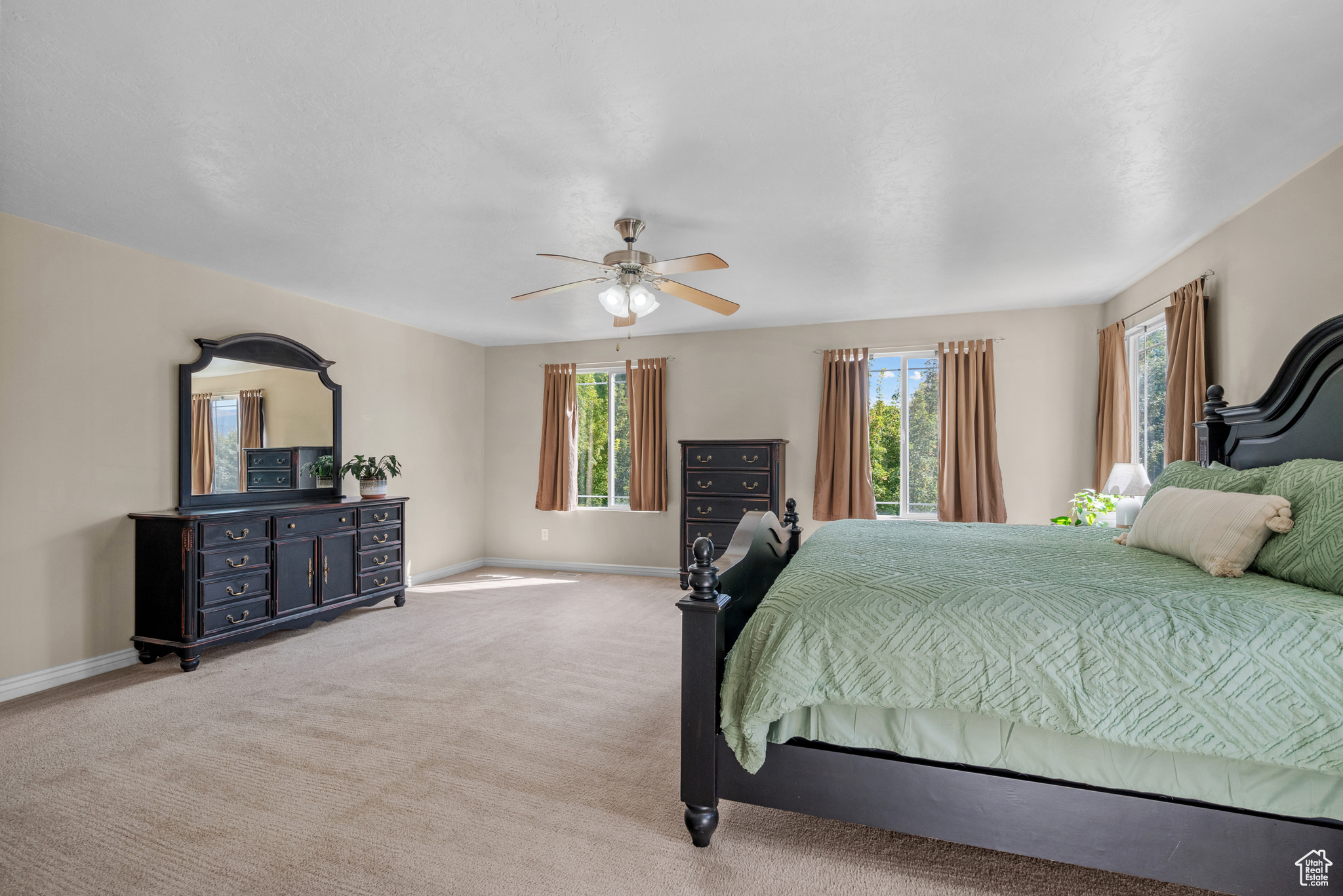 DEVON GLEN - Residential