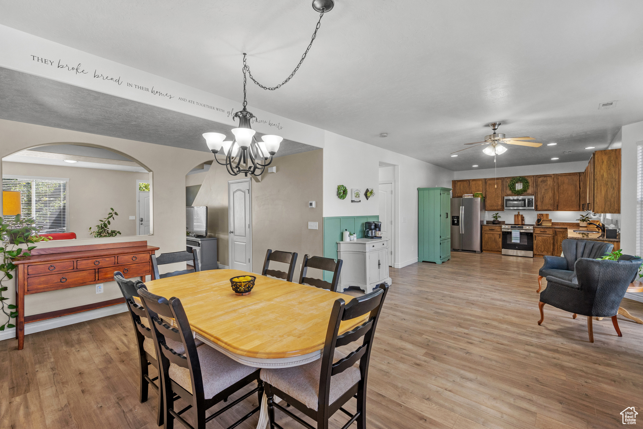 DEVON GLEN - Residential