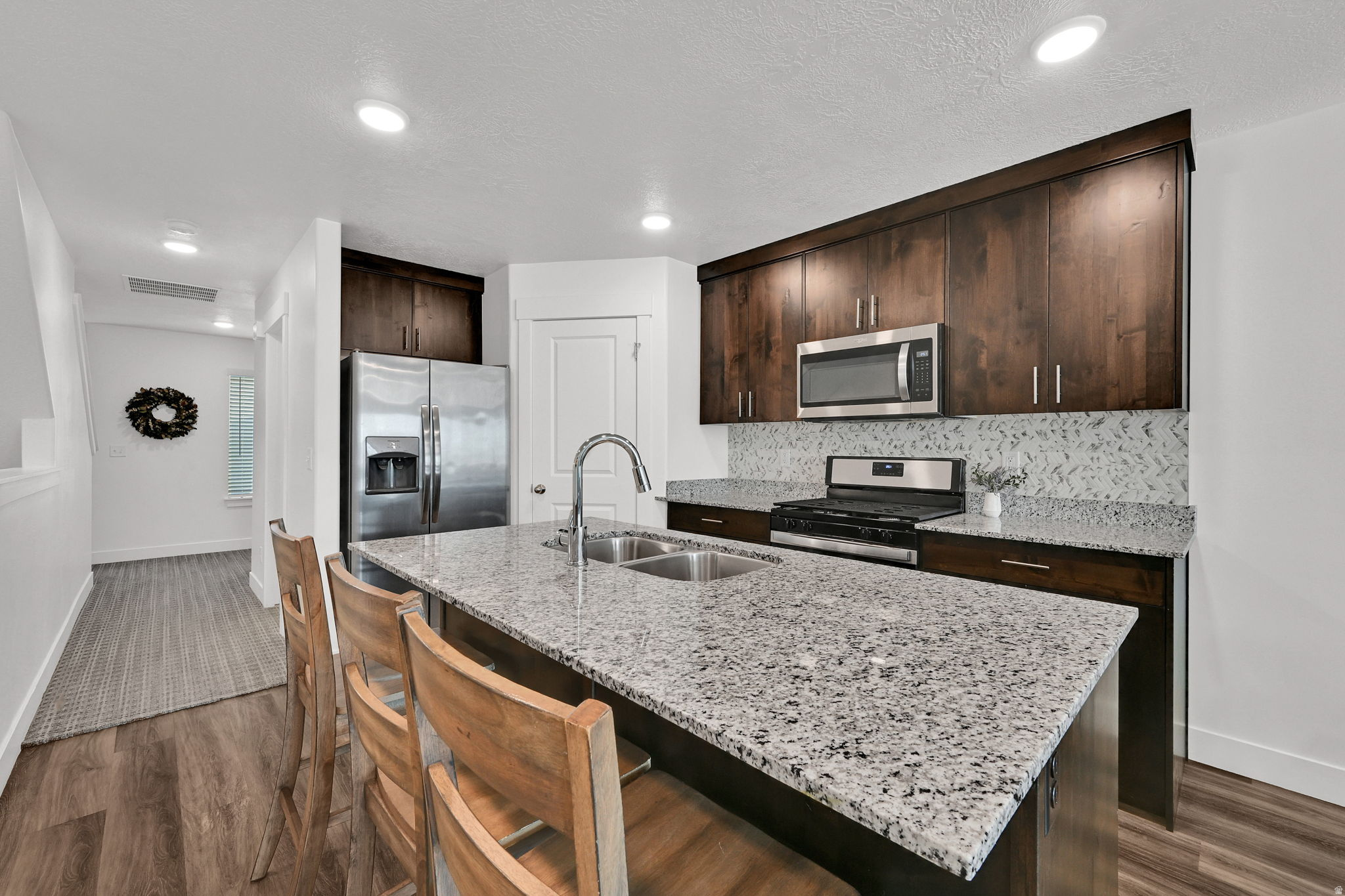 PROMINENCE POINT SUB - Residential