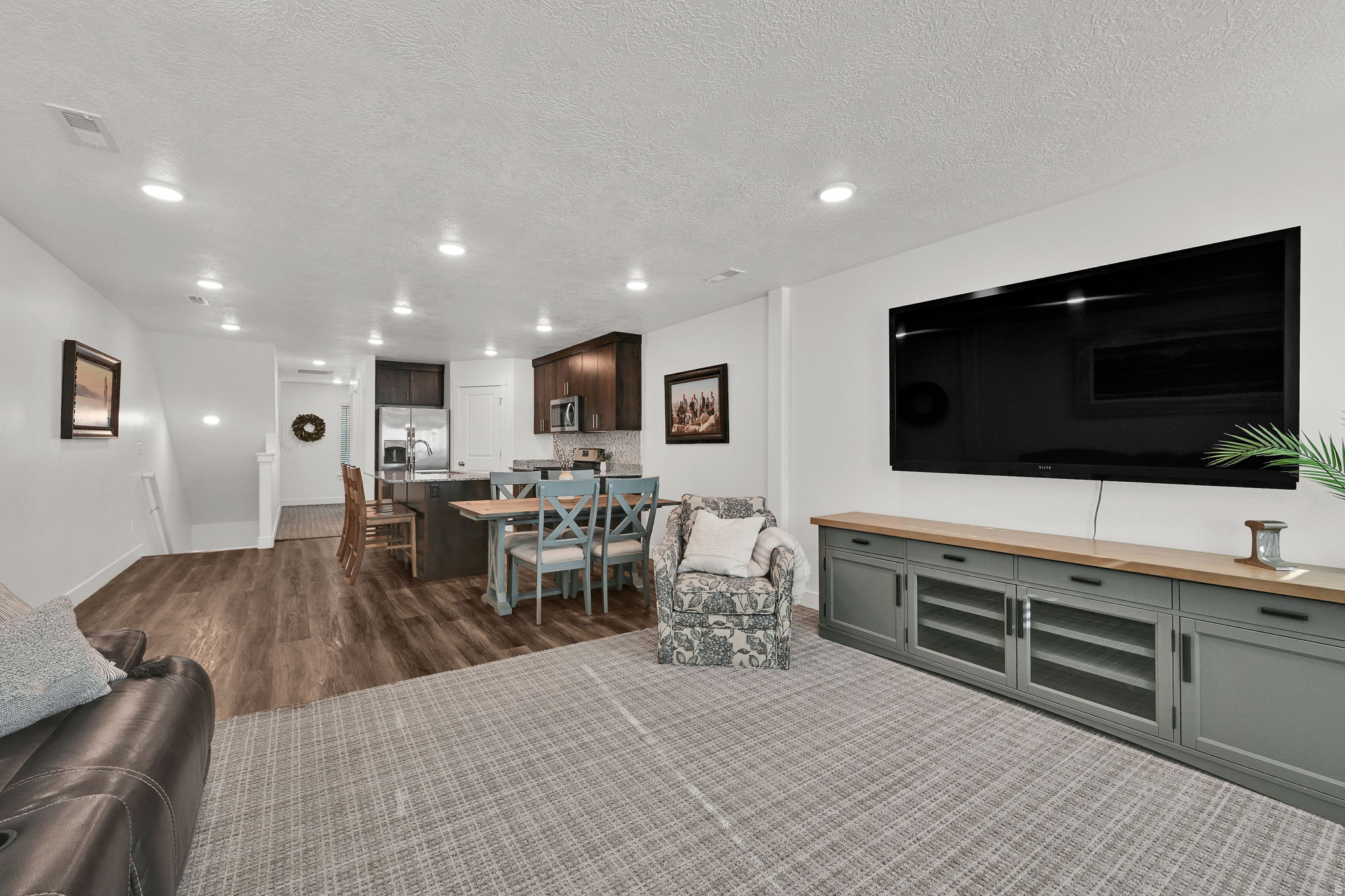 PROMINENCE POINT SUB - Residential