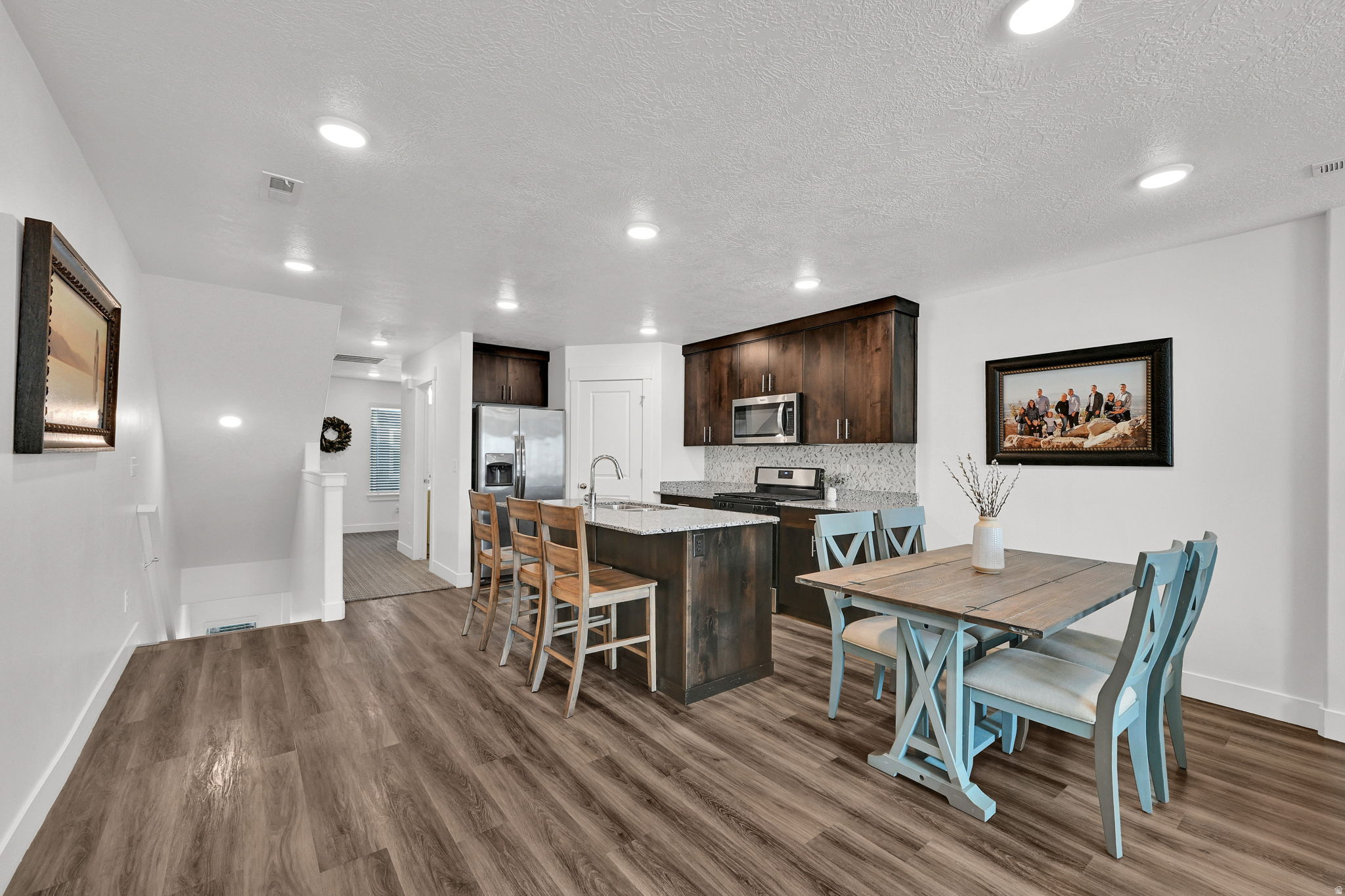 PROMINENCE POINT SUB - Residential