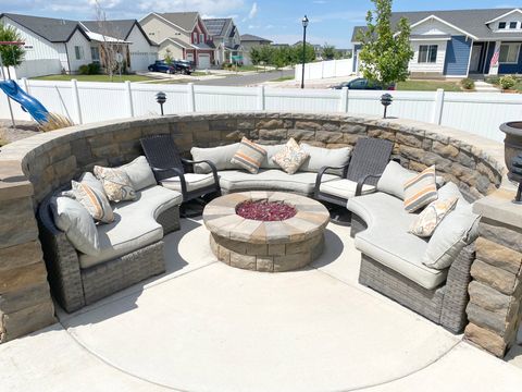Tiny photo for 62 E PARADISE CT, Saratoga Springs, UT 84045 (MLS # 2102951)