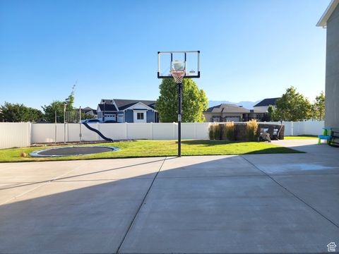 Tiny photo for 62 E PARADISE CT, Saratoga Springs, UT 84045 (MLS # 2102951)