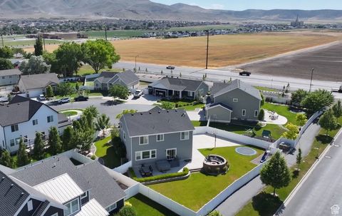 Tiny photo for 62 E PARADISE CT, Saratoga Springs, UT 84045 (MLS # 2102951)