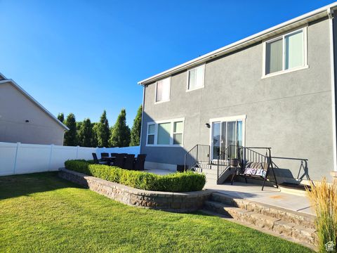 Tiny photo for 62 E PARADISE CT, Saratoga Springs, UT 84045 (MLS # 2102951)