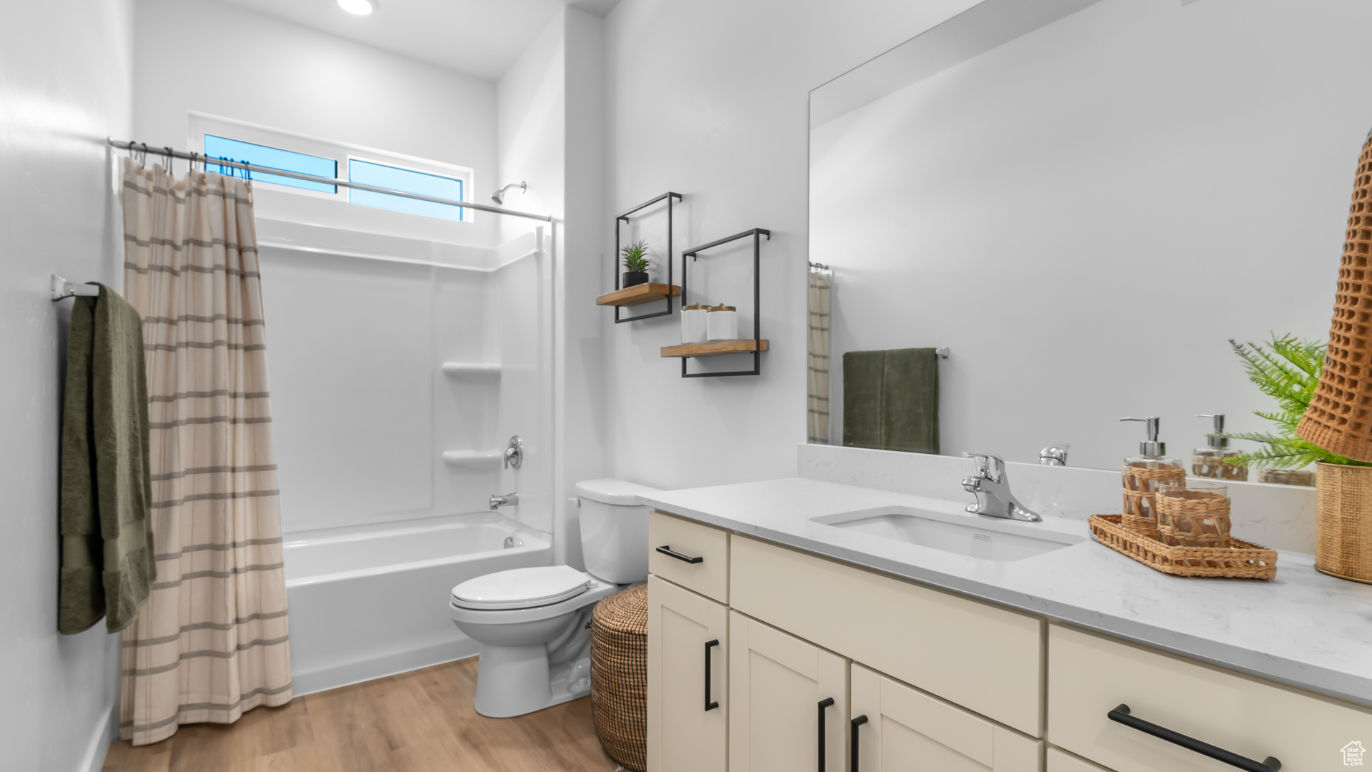 OLD SORREL RANCH - Residential