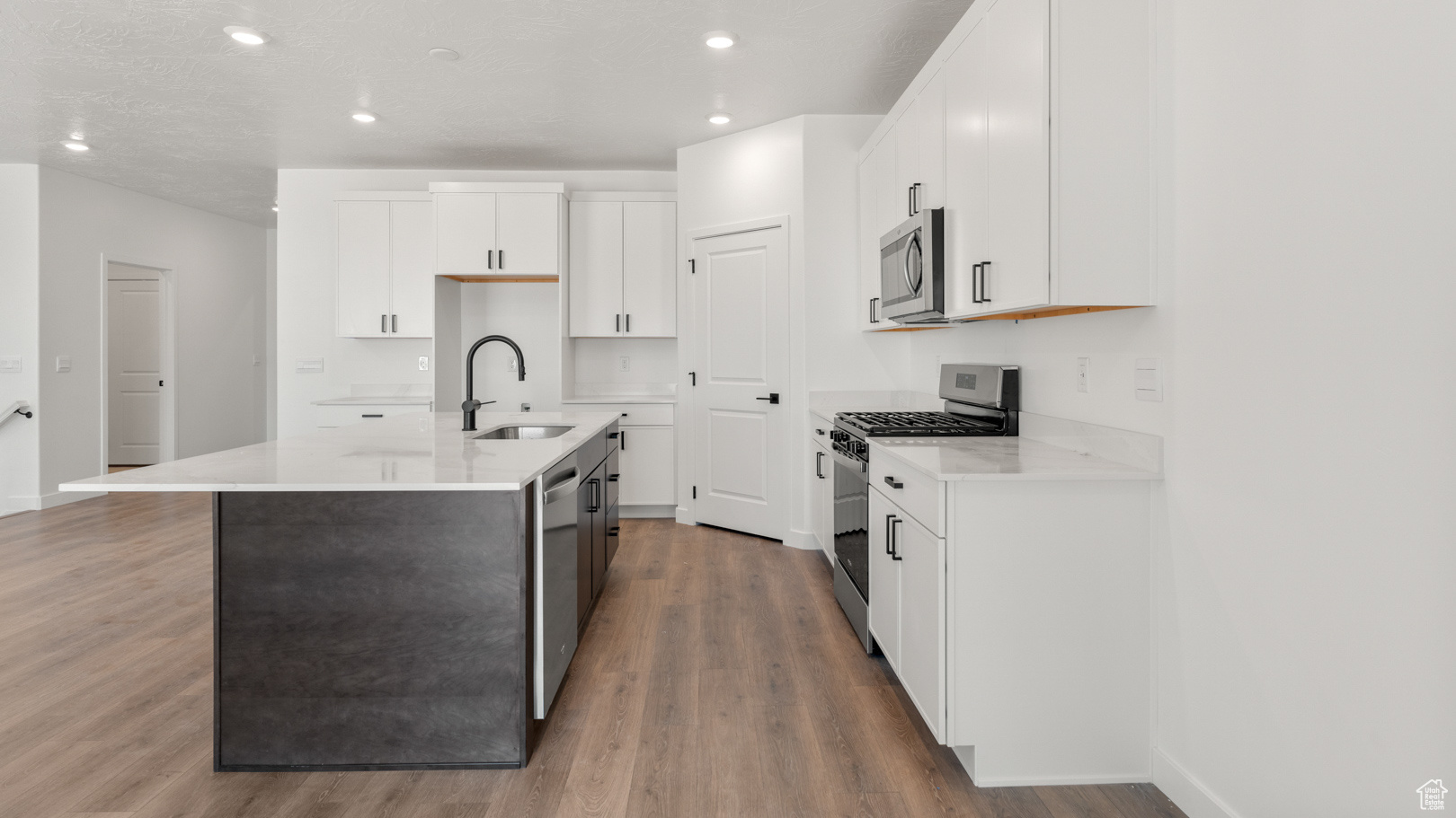 OLD SORREL RANCH - Residential