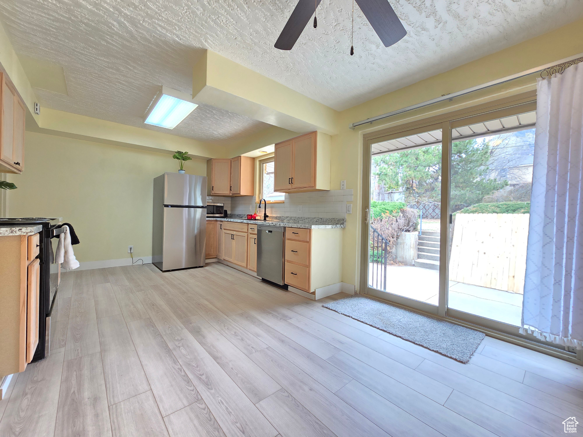 2084 Robins Ave, Ogden, Utah image 6