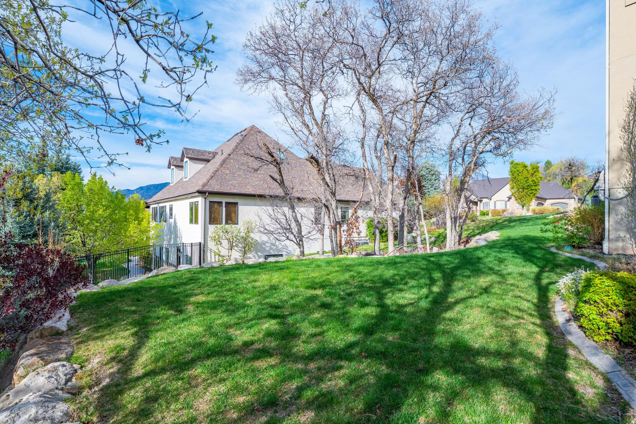 HIGHLAND HOLLOW PHASE 3 - Residential