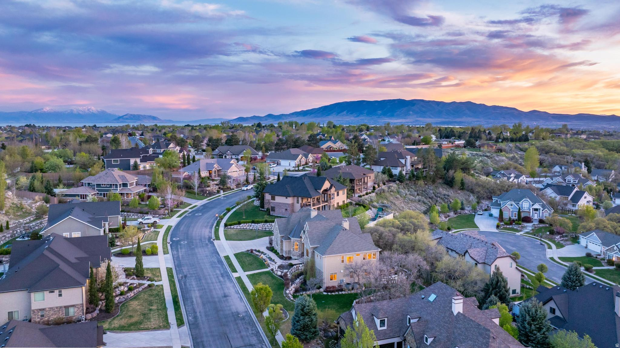 HIGHLAND HOLLOW PHASE 3 - Residential