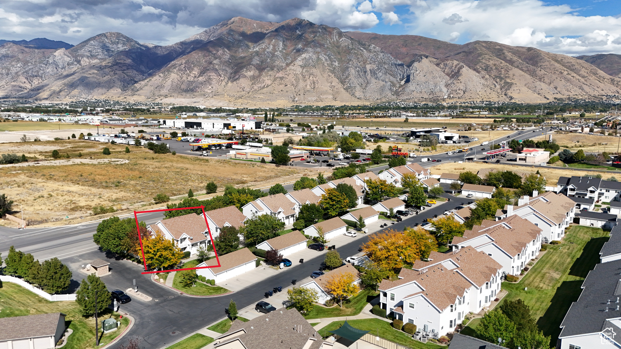 FIVE STAR CONDOMINIUMS - Residential