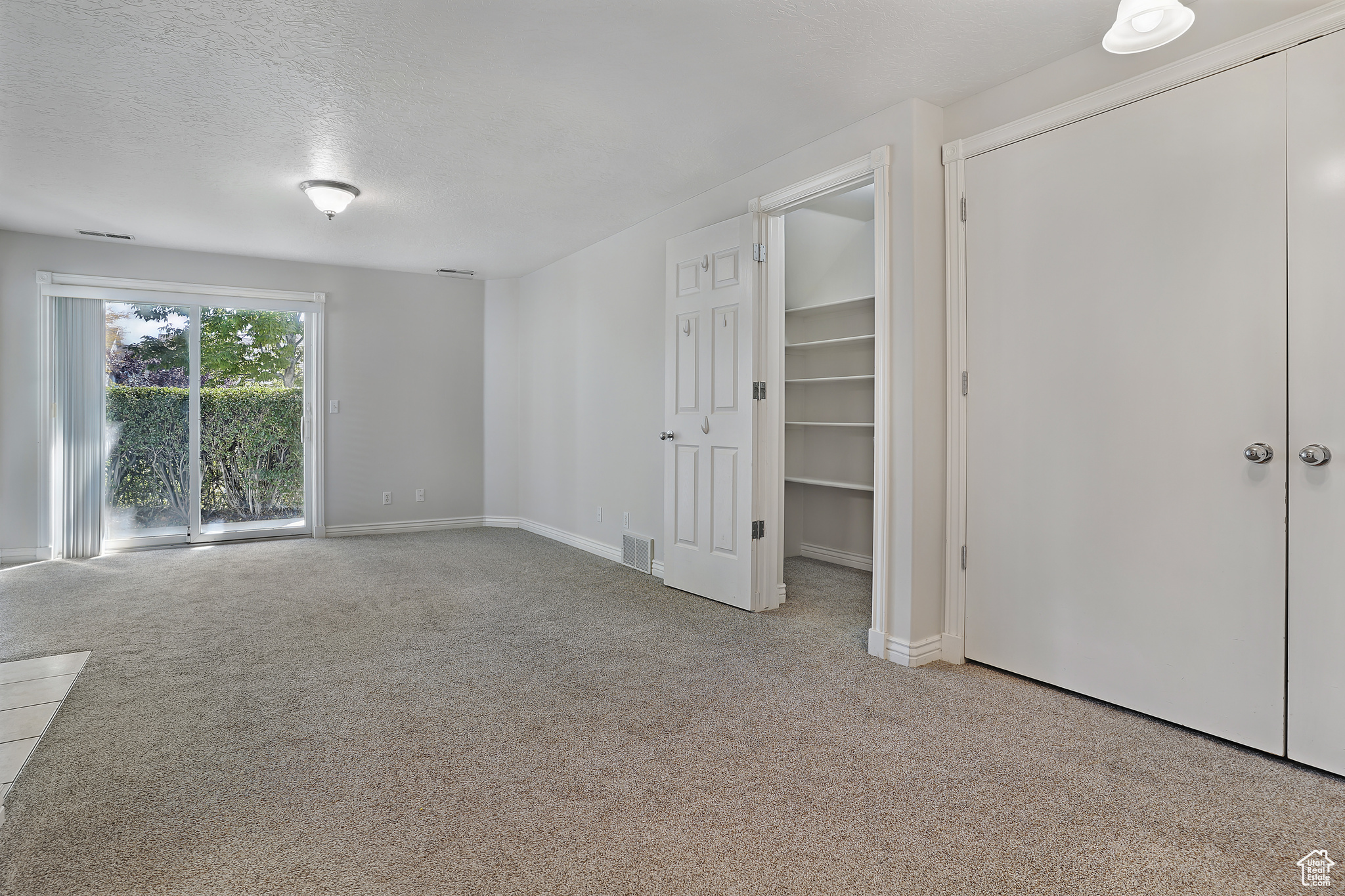 FIVE STAR CONDOMINIUMS - Residential