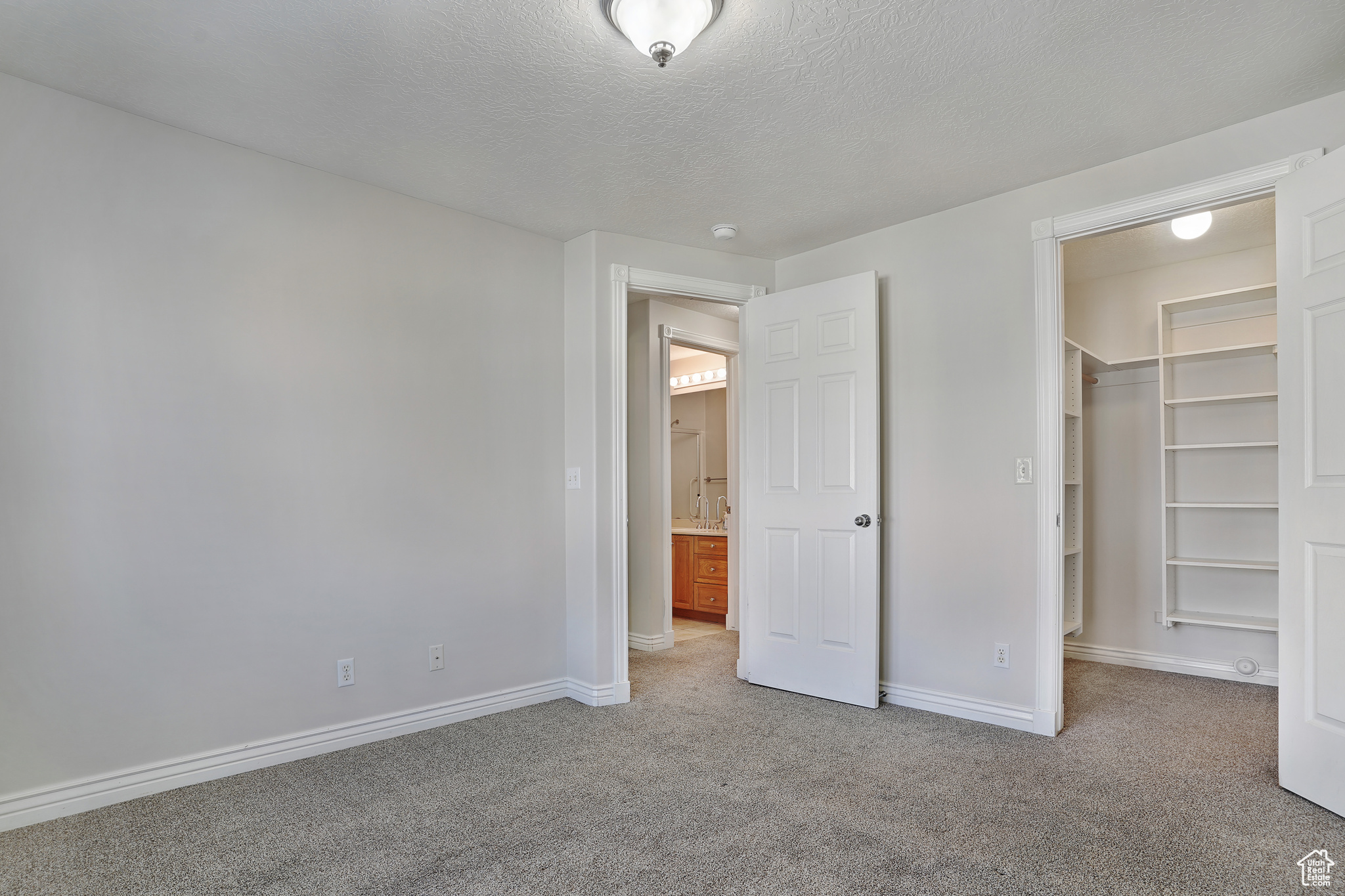 FIVE STAR CONDOMINIUMS - Residential