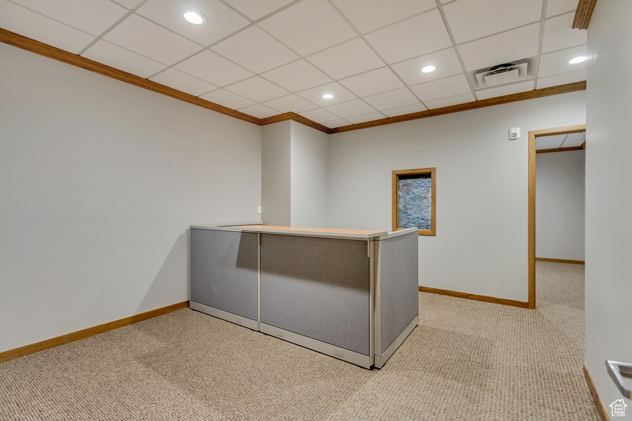 AVENUES - Commercial Lease