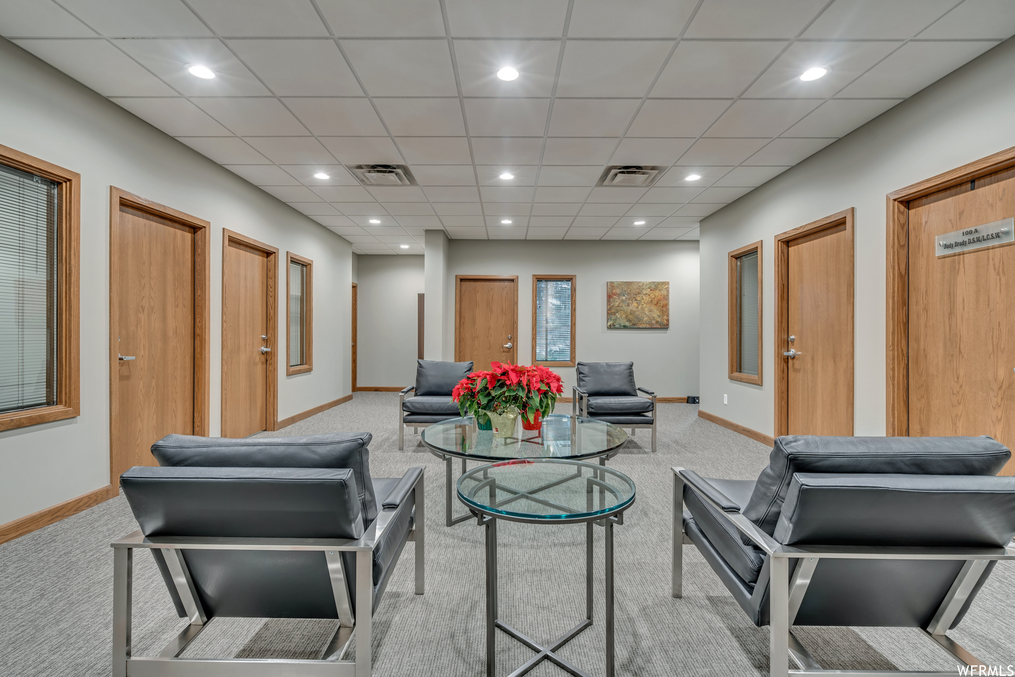 AVENUES - Commercial Lease