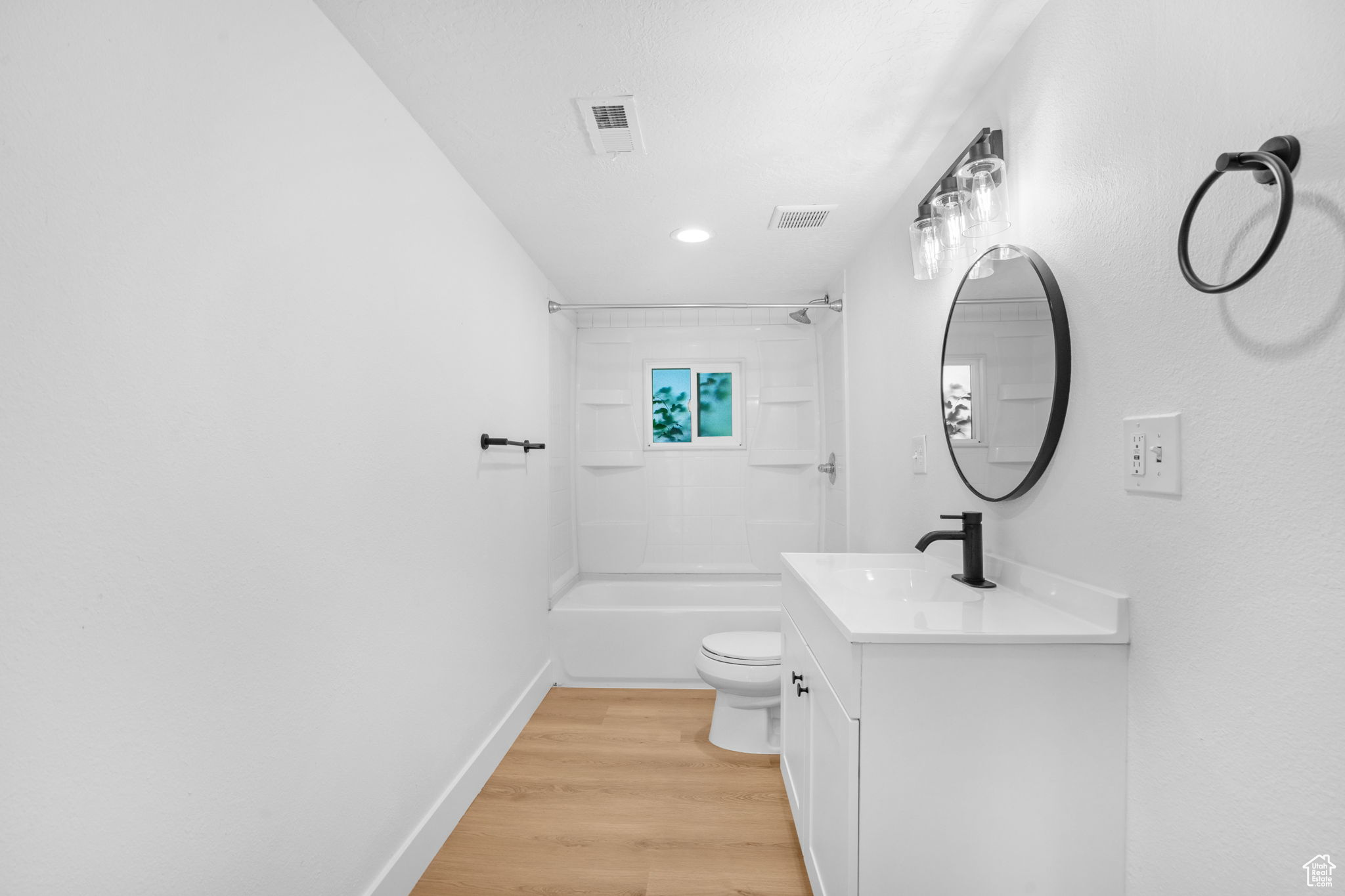 Lehi, Utah 84043, United States, 3 Bedrooms Bedrooms, ,1 BathroomBathrooms,Residential,Pending,185626