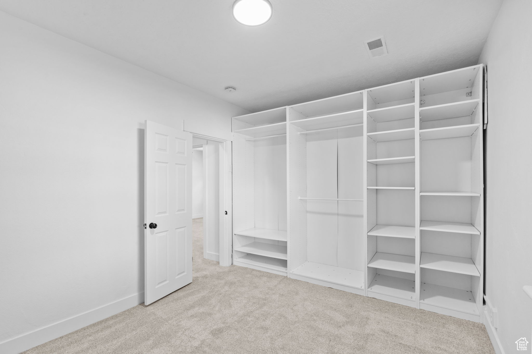 Lehi, Utah 84043, United States, 3 Bedrooms Bedrooms, ,1 BathroomBathrooms,Residential,Pending,185626