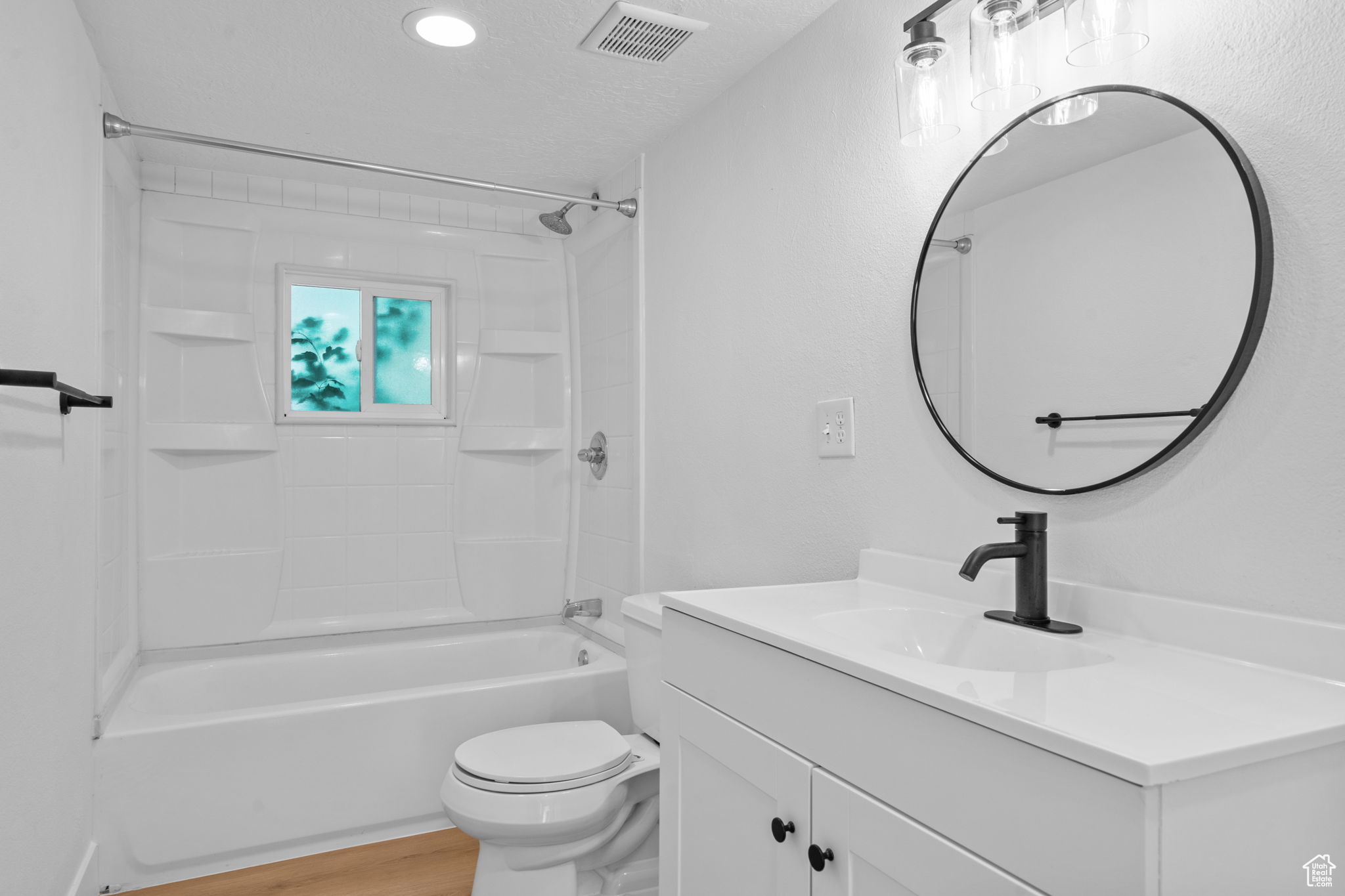 Lehi, Utah 84043, United States, 3 Bedrooms Bedrooms, ,1 BathroomBathrooms,Residential,Pending,185626