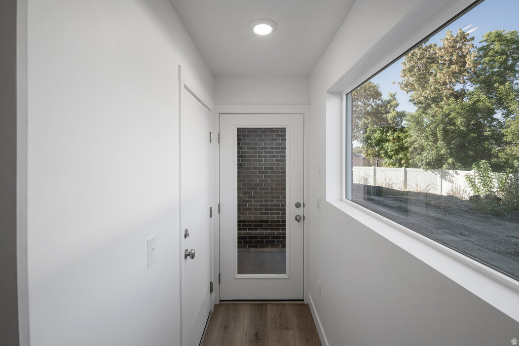 AXIS TOWNHOMES - Residential