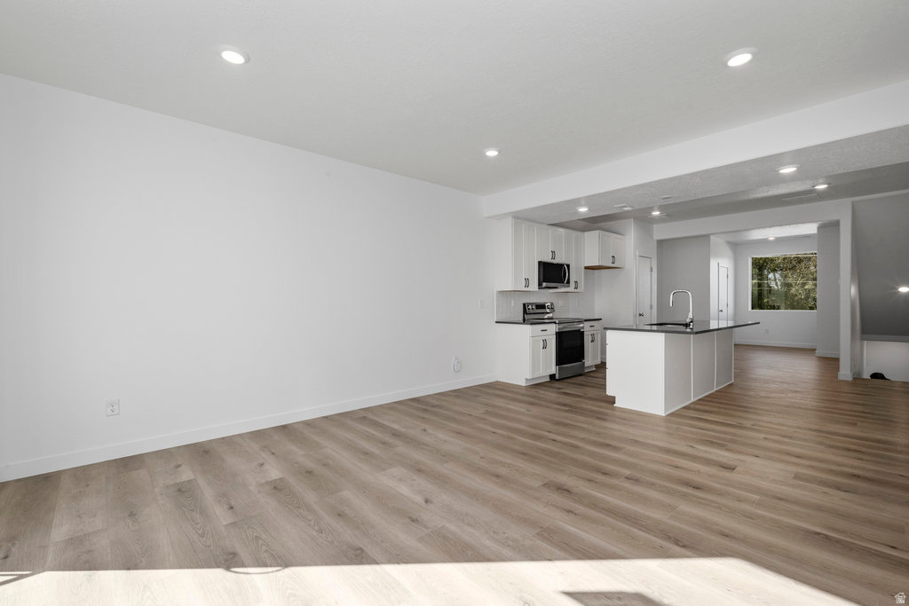 AXIS TOWNHOMES - Residential