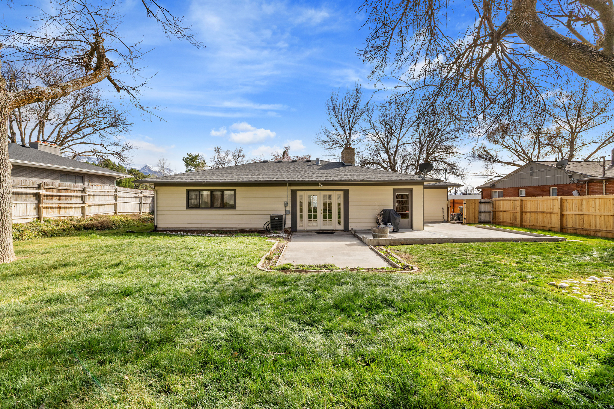 HOLLADAY ACRES - Residential