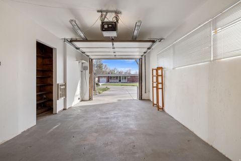 Tiny photo for 1889 E 4675 S, Holladay, UT 84117 (MLS # 2152615)