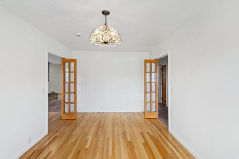 Tiny photo for 1889 E 4675 S, Holladay, UT 84117 (MLS # 2152615)