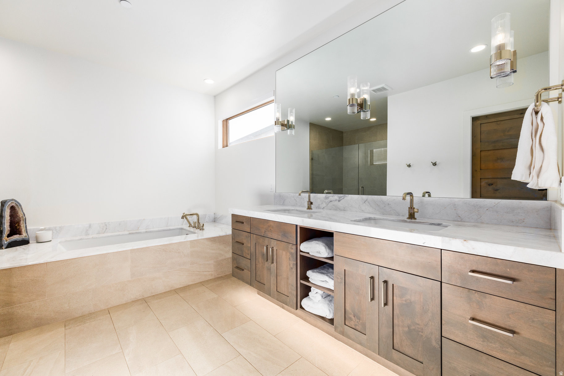 DOUBLE DEER COTTAGES - Residential