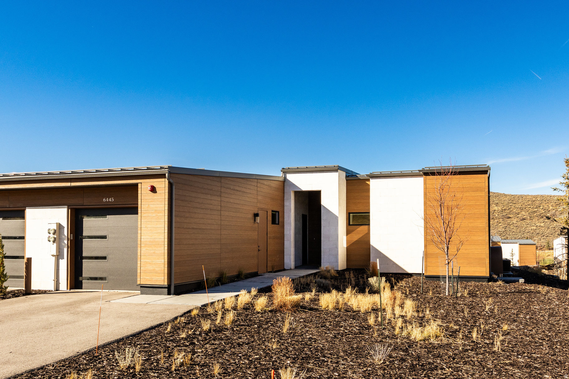 DOUBLE DEER COTTAGES - Residential