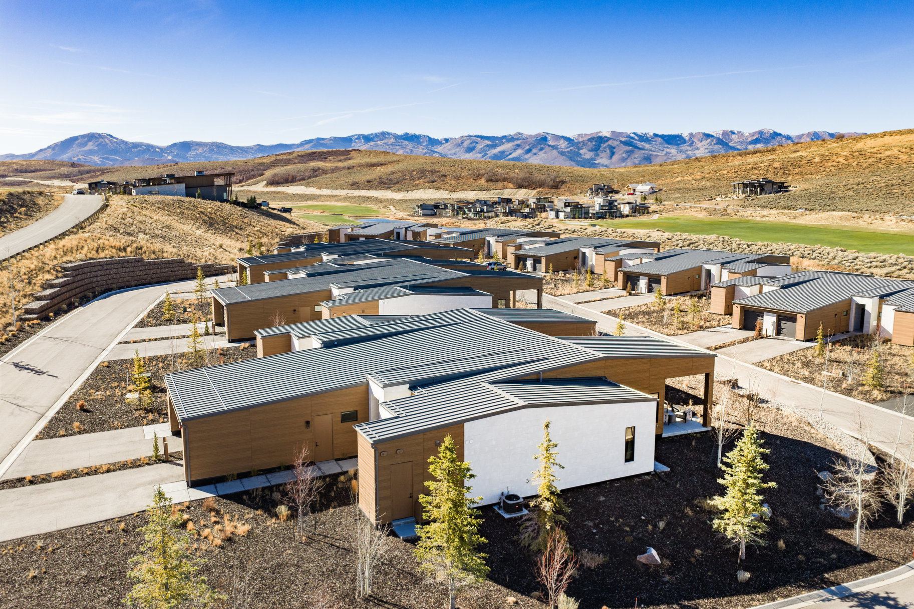 DOUBLE DEER COTTAGES - Residential